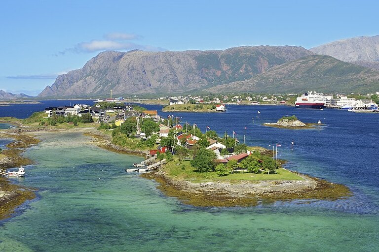 Bronnoysund Norwegen Blick auf Bronnoysund Norwegen