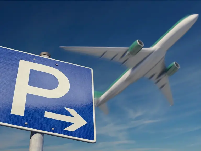 Bequeme Anreise mit Wolters Rundreisen Flugzeug im Landeanflug – komfortable Anreise und Reiseorganisation mit Wolters Rundreisen