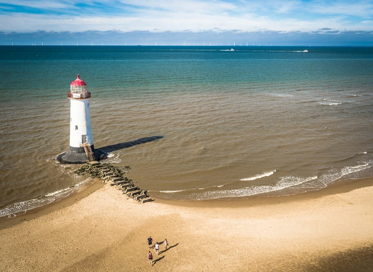 Point of Ayr Lighthouse Leuchtturm Wales Wolters Rundreisen Point of Ayr Lighthouse Leuchtturm Wales Wolters Rundreisen